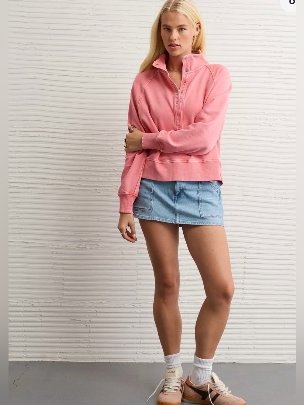 AMERICAN EAGLE MISSES BIG HUG HENLEY SWEATSHIRT SIZE MEDIUM IN CORAL NWT!